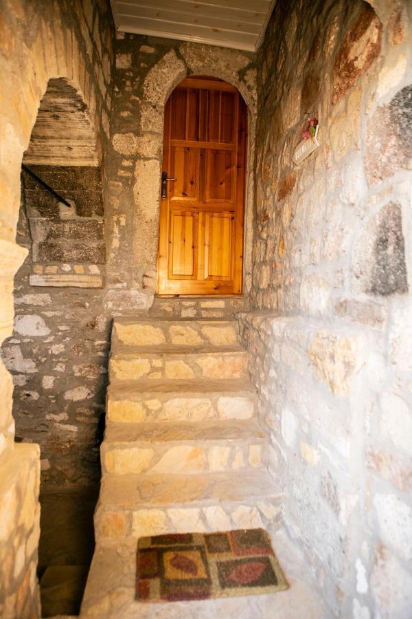 Annemin Harabesi Otel Çeşme Exterior foto