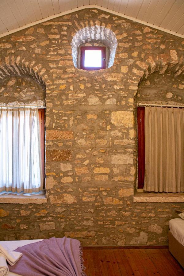 Annemin Harabesi Otel Çeşme Exterior foto